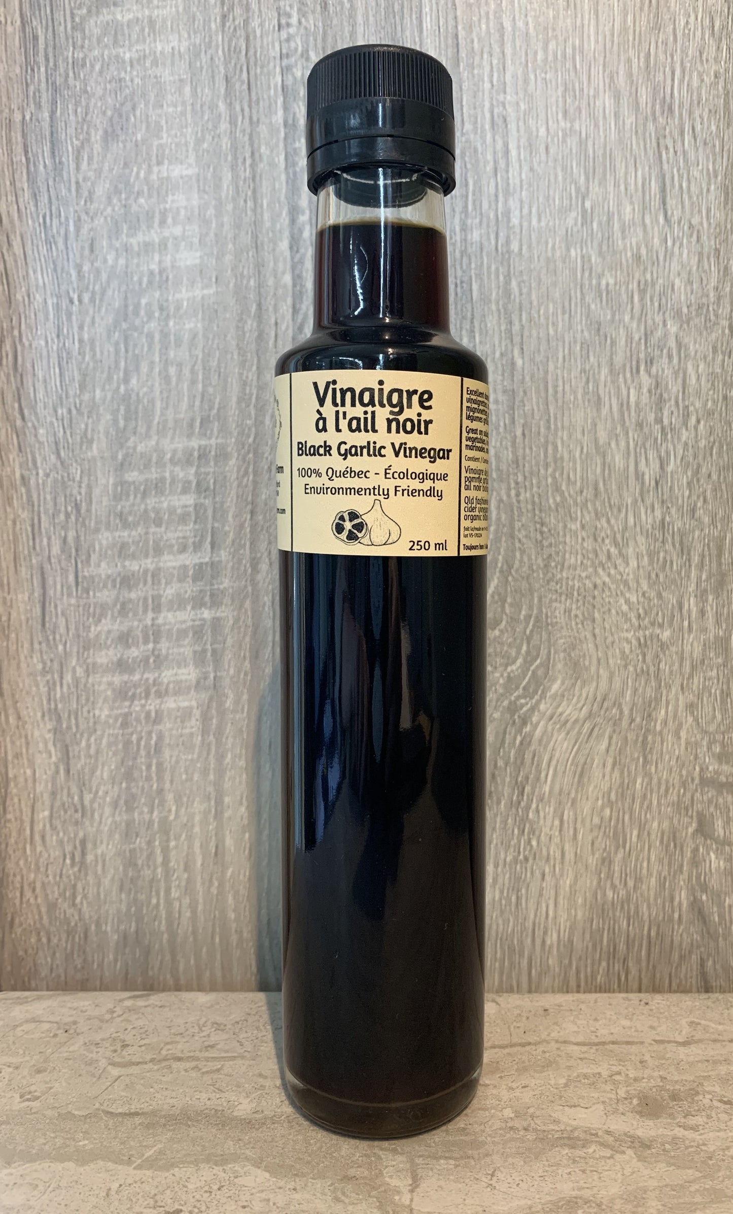 VINAIGRE À L'AIL NOIR